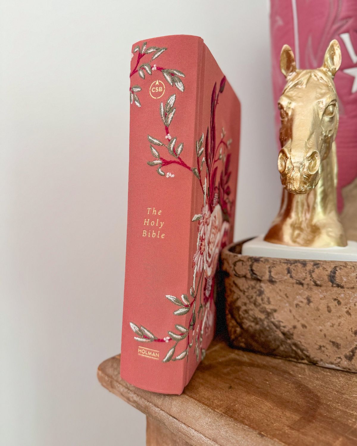 Rosedal Theme CSB Notetaking Bible