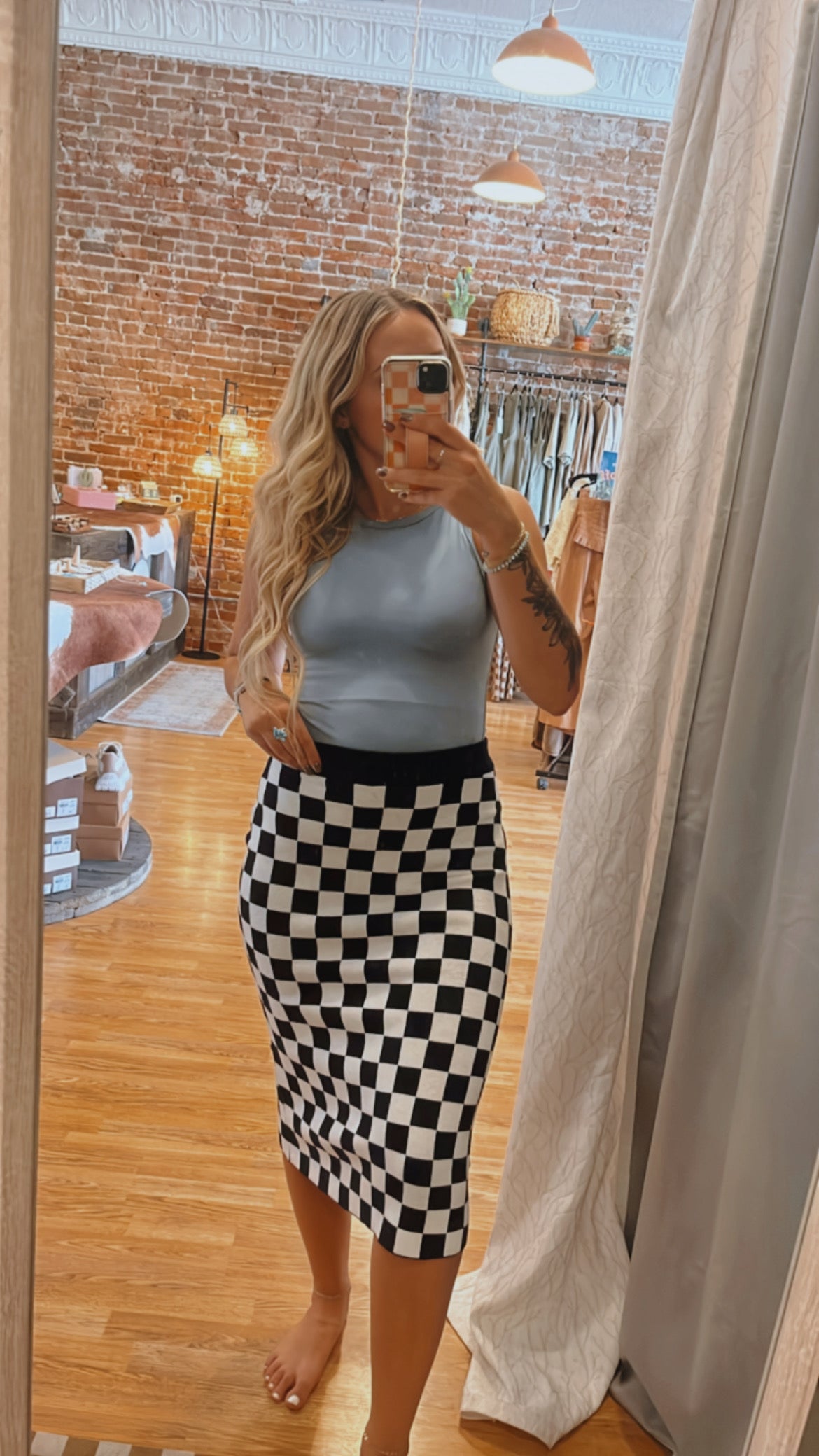 FINISH LINE MIDI SKIRT