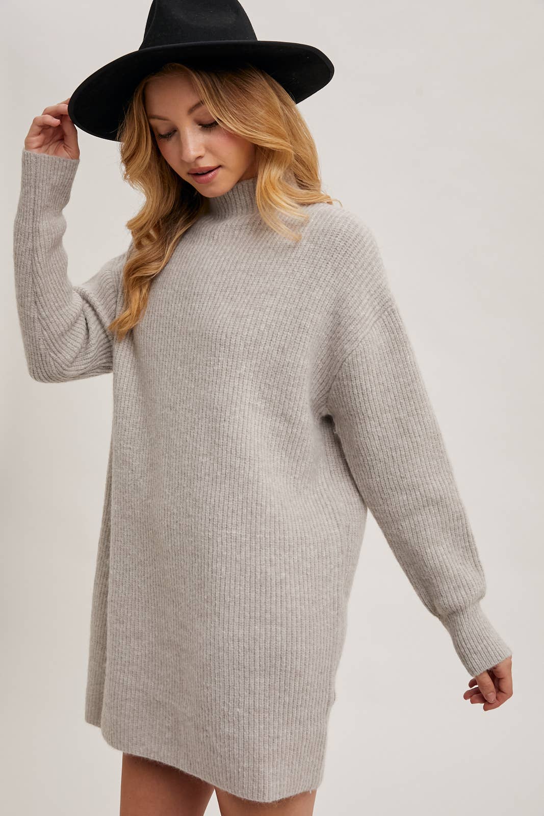 KNIT SWEATER DRESS