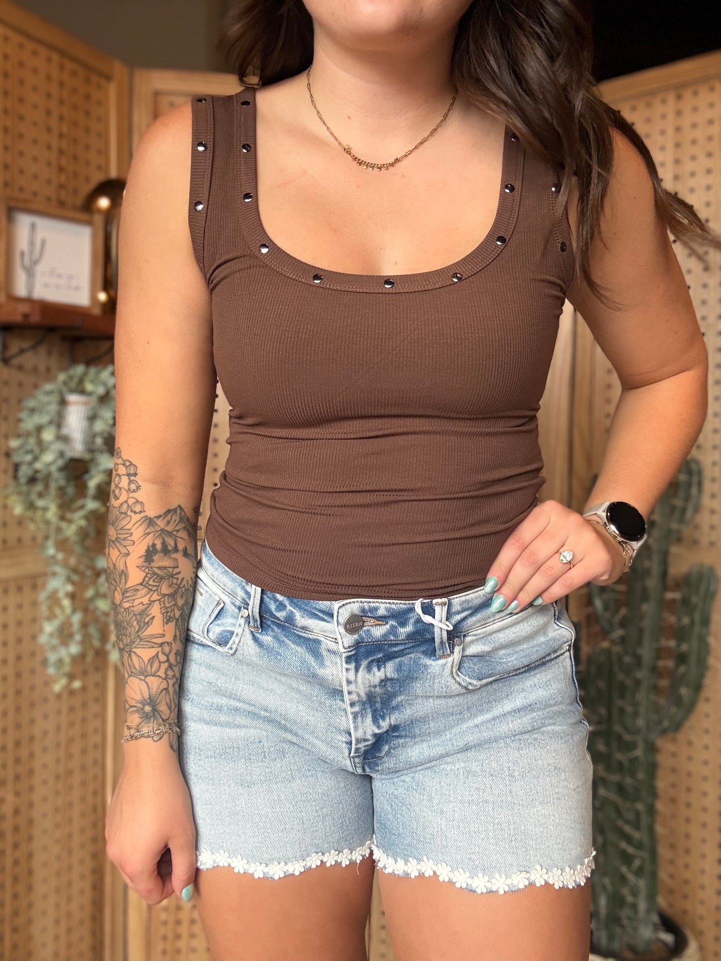 Stud Chocolate Tank