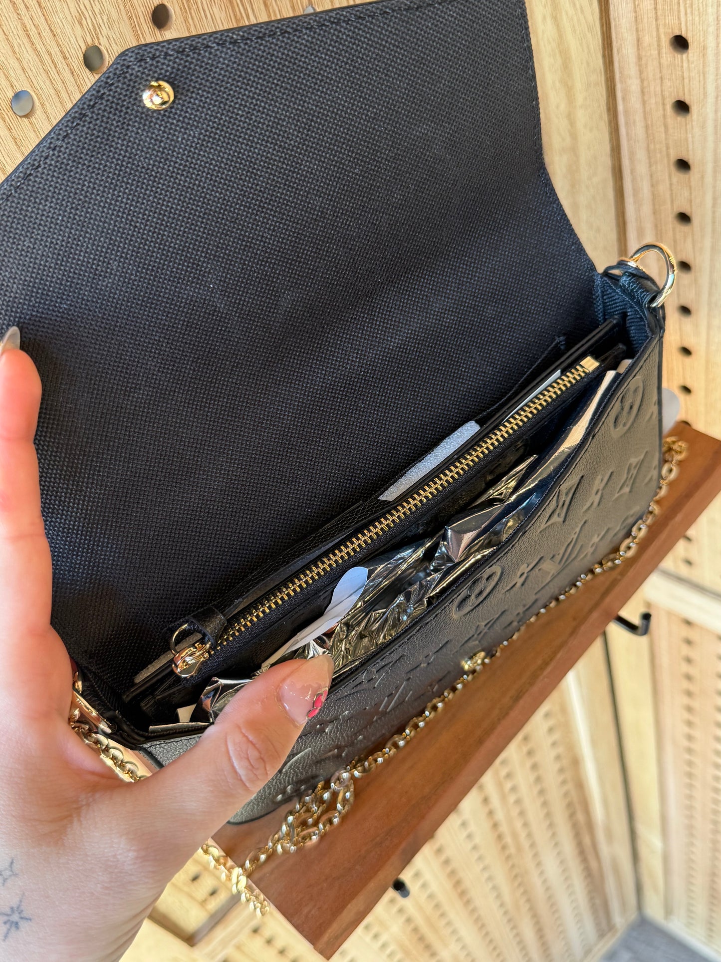 Luxury Black Gold Chain Crossbody