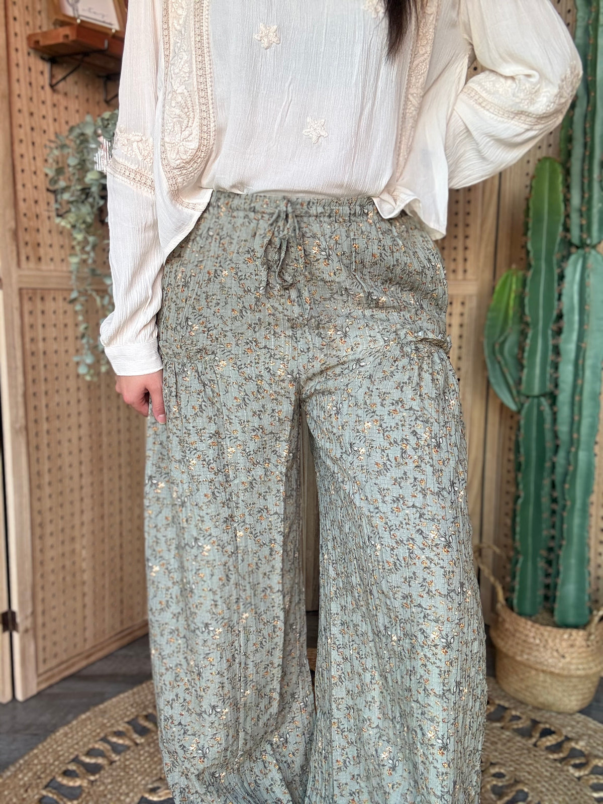 Ditsy Floral Palazzo Pant