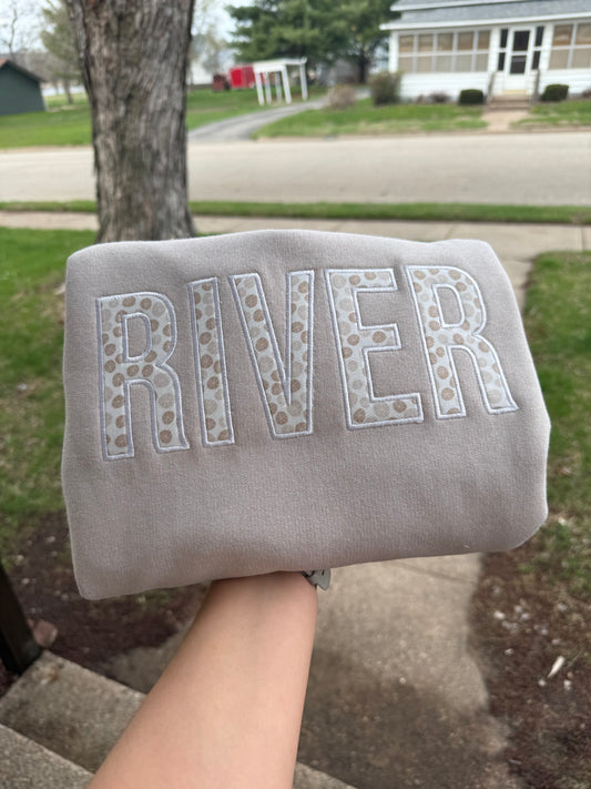 RIVER Sandstone Crewneck