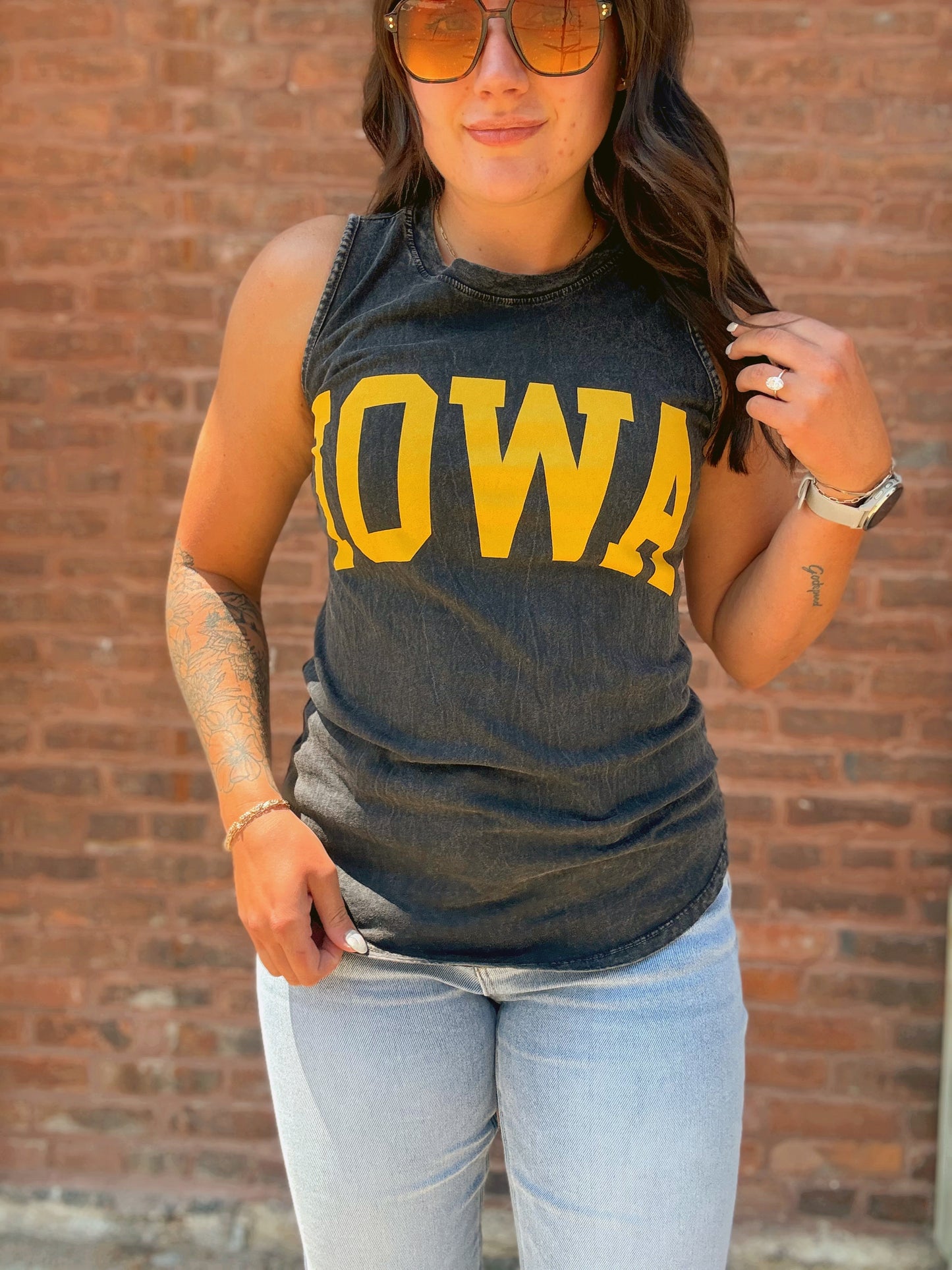 IOWA Black Mineral Tank