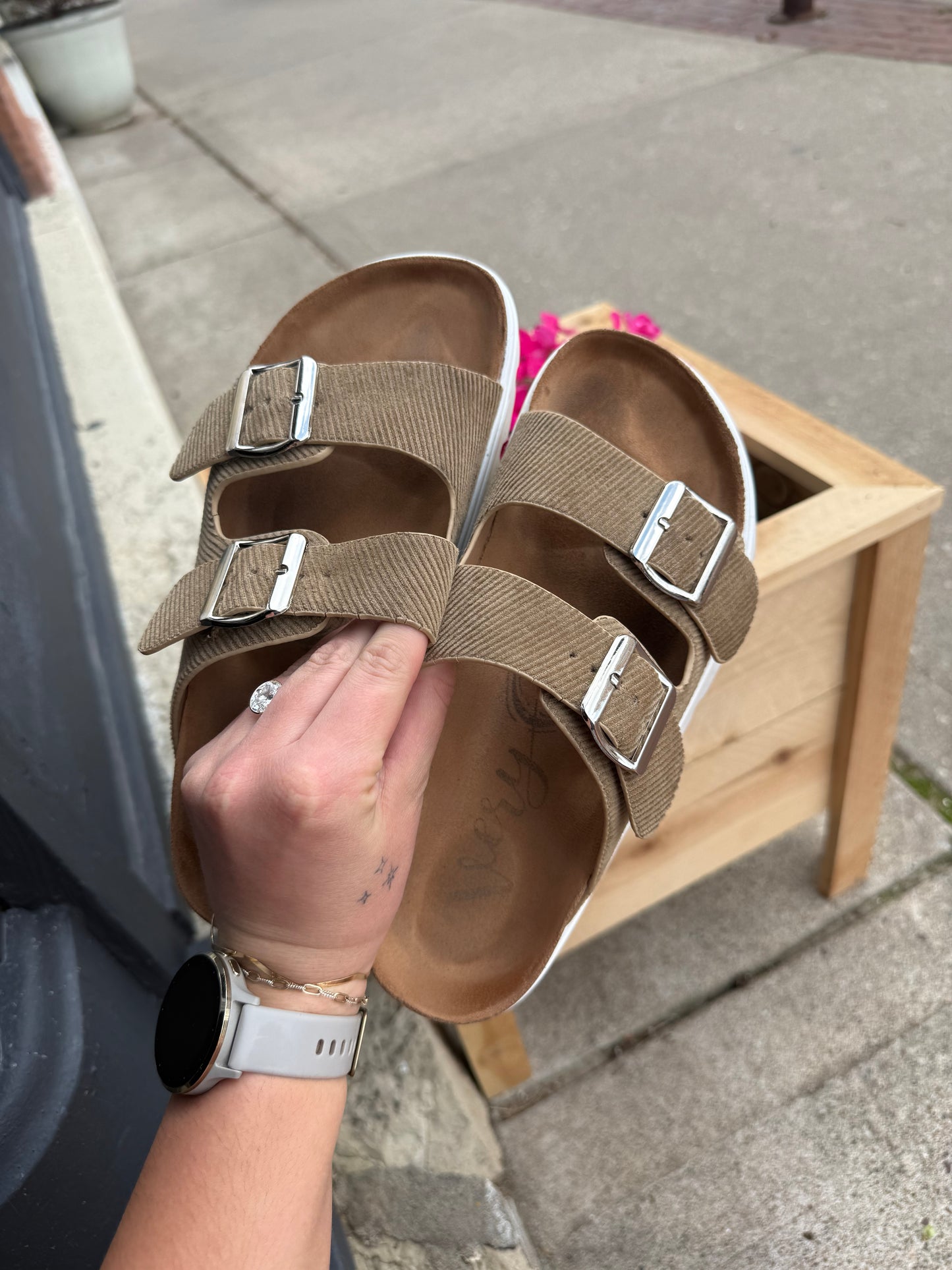 ‘Ssippi Sandal