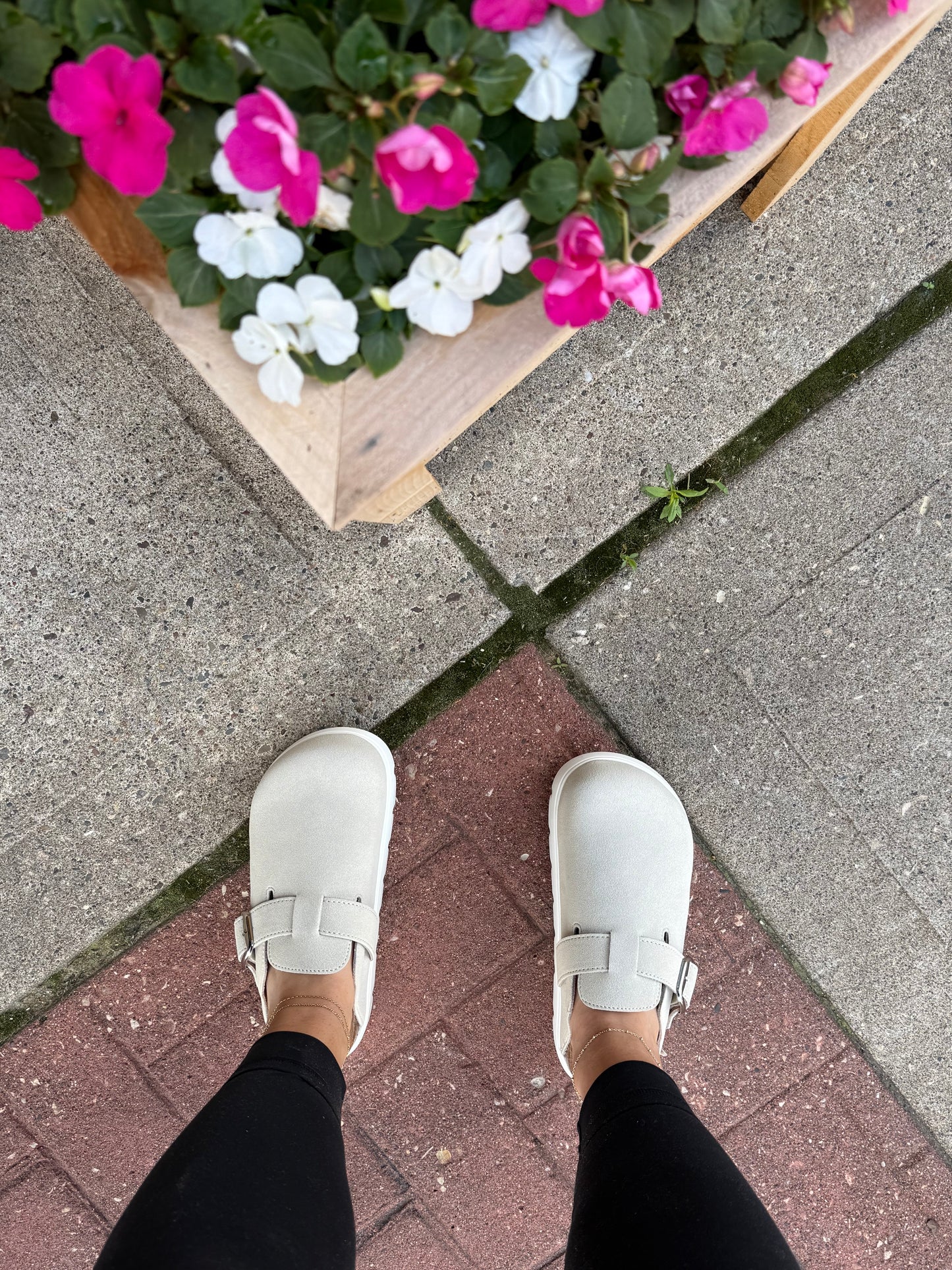 The Riley Clog
