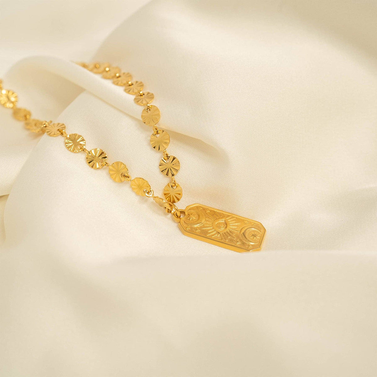 18K Sunburst Necklace
