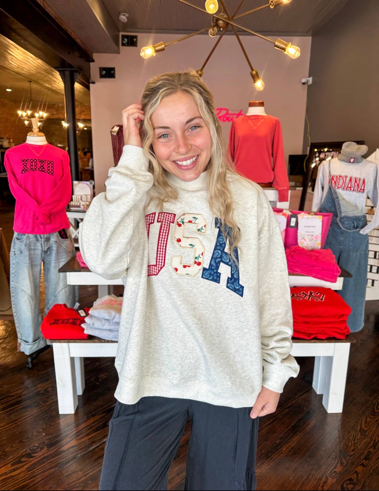 USA Mockneck Crew